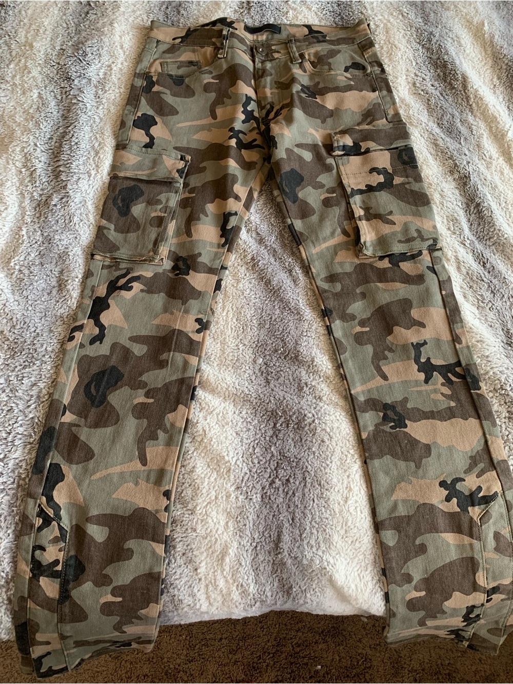 Men's Stacked Camo Cargo Jeans - Olive Camo